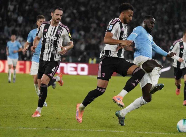Lazio-Juventus, i bianconeri crollano all'Olimpico