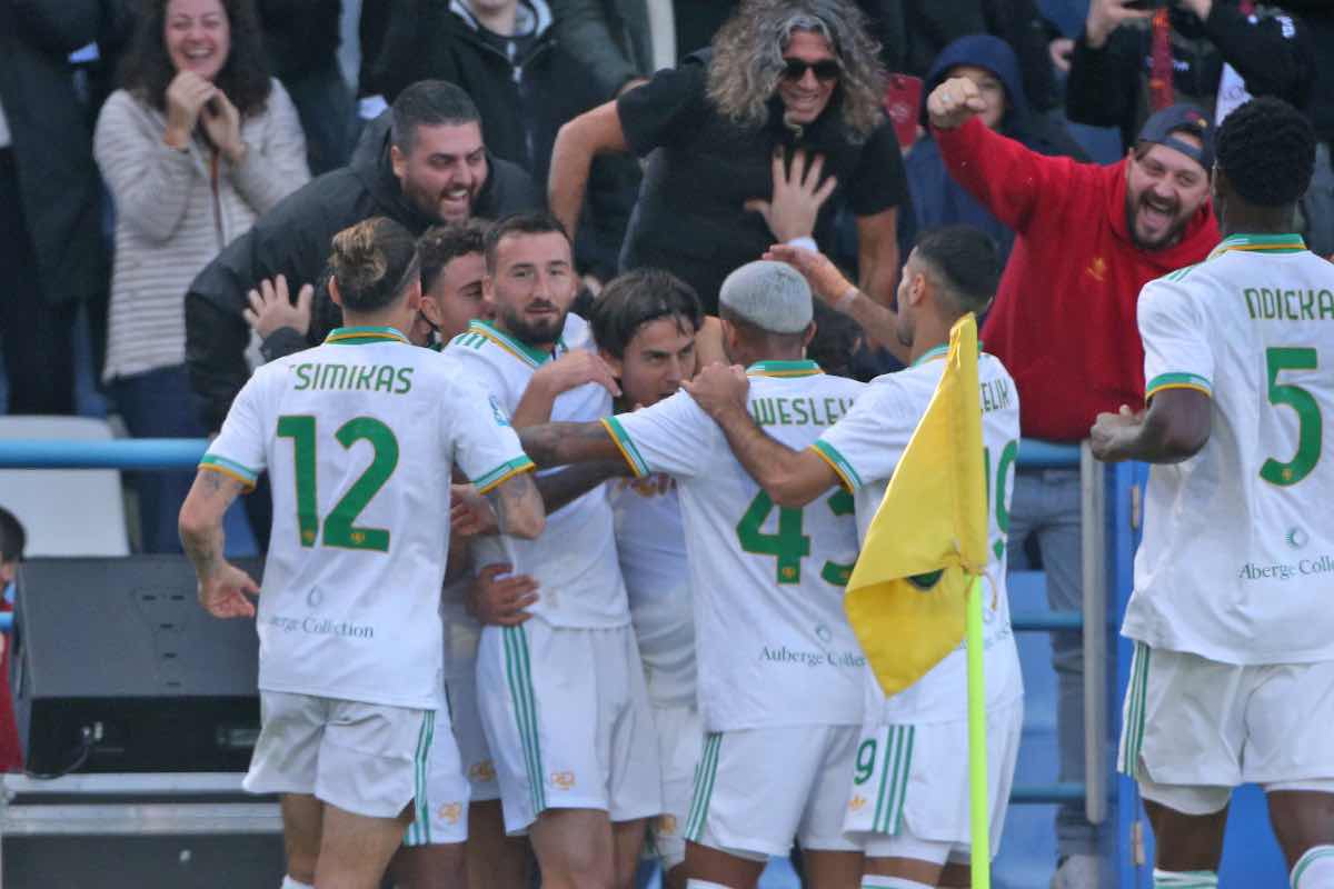 La Roma batte il Sassuolo: agganciato il Napoli in vetta