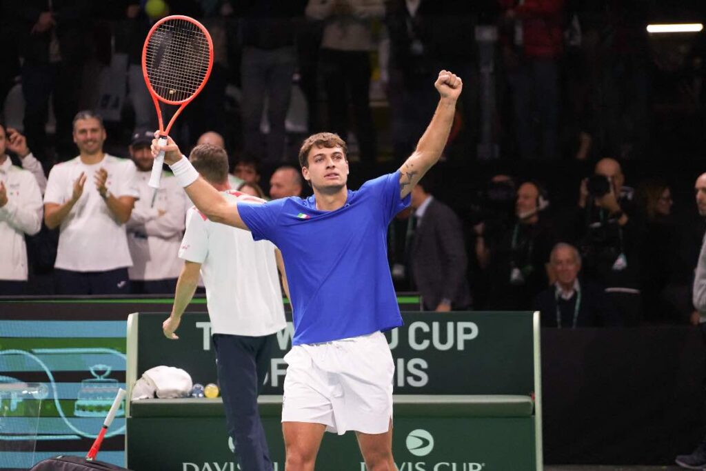 Sport in Tv, Italia a caccia della terza Coppa Davis consecutiva