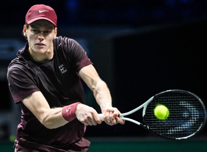 Sport in tv, Sinner torna a dare spettacolo