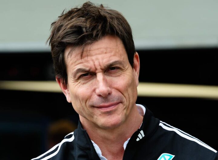 F1, Wolff usa la mano pesante con Hamilton