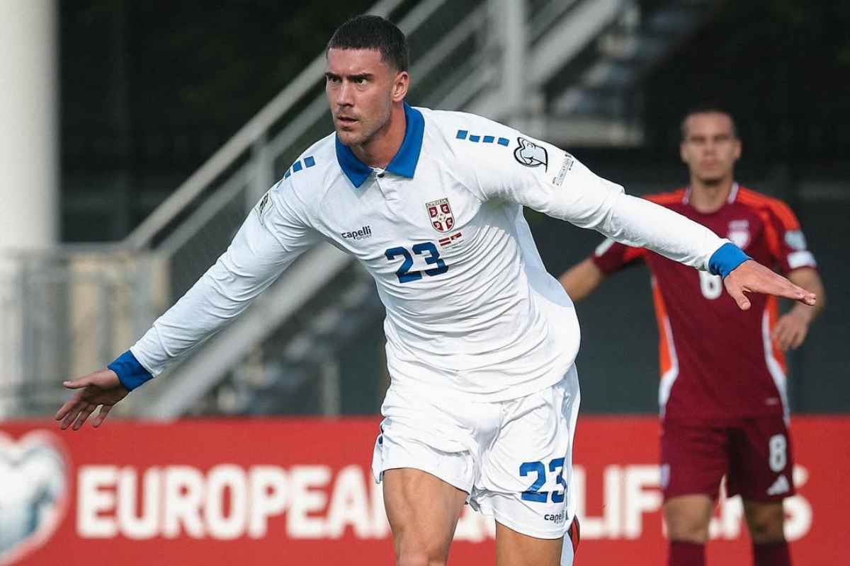 Dusan Vlahovic firma subito