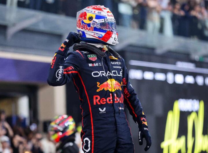 F1, Verstappen manda un messaggio alle McLaren