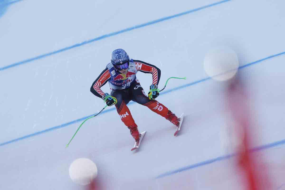 Sci maschile discesa