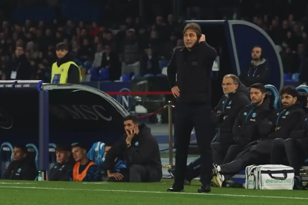 Conte Napoli addio