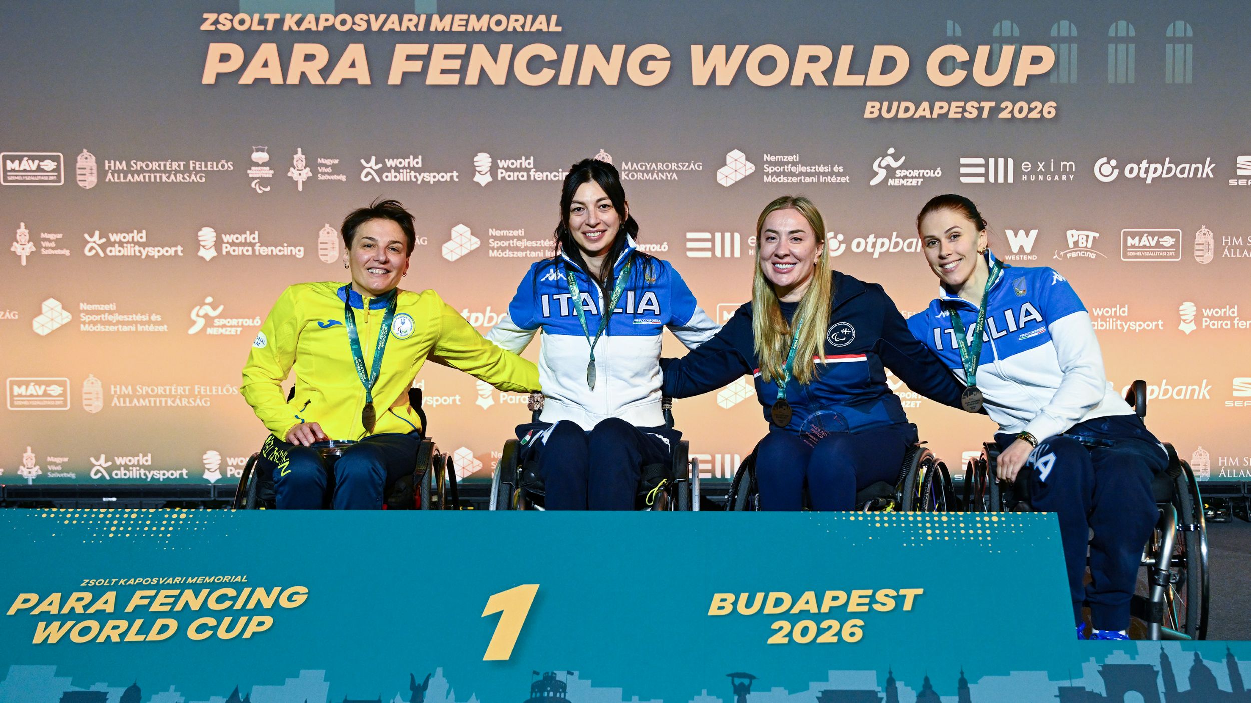 Mogos oro e Markowska bronzo a Budapest podio