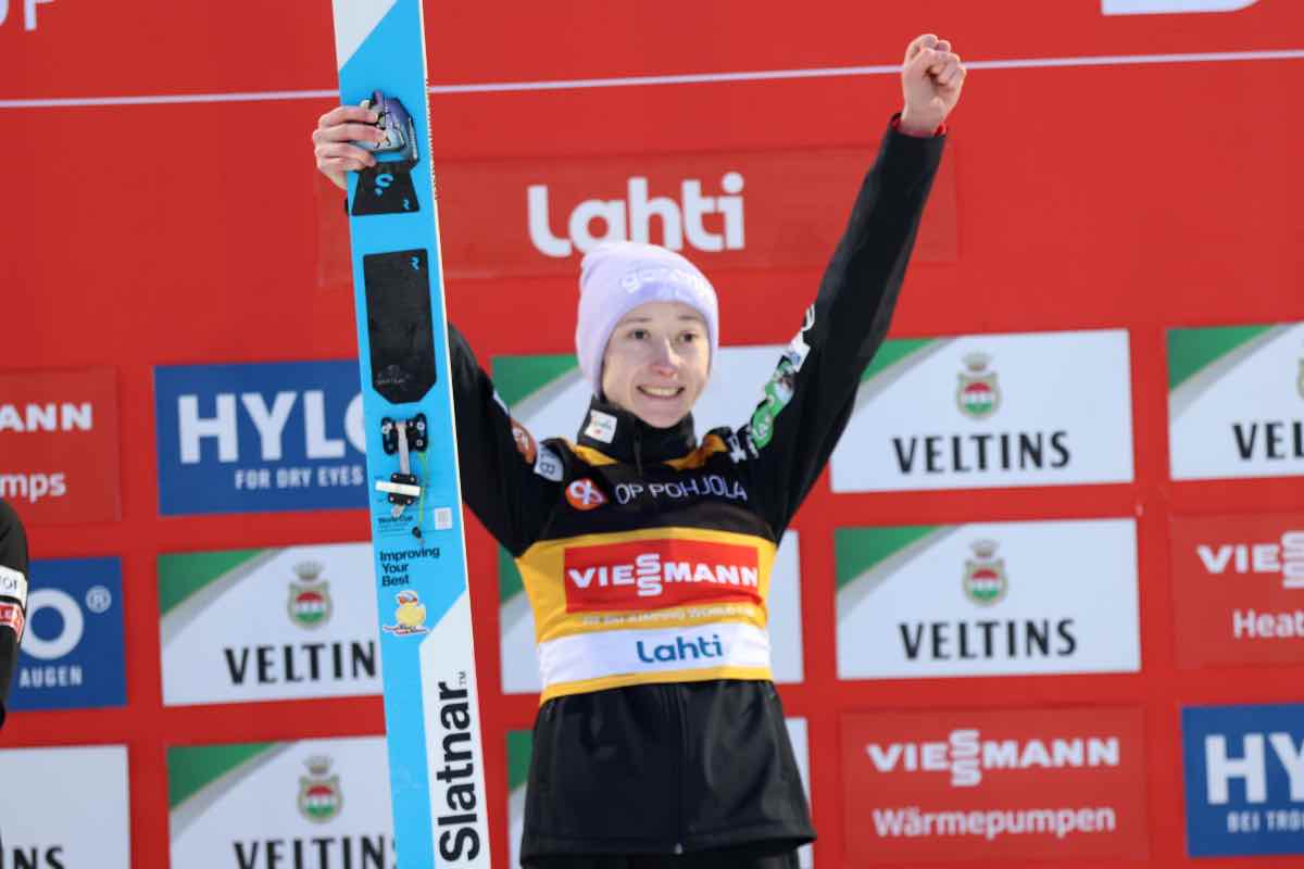 Prevc esulta salto con gli sci