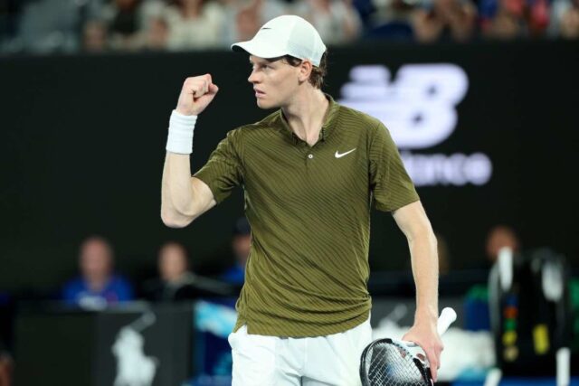 Jannik Sinner esulta