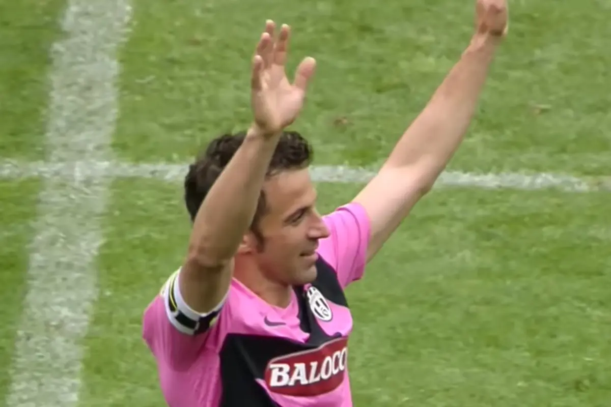 Del Piero saluta i tifosi della Juve nella sua ultima partita allo Stadium