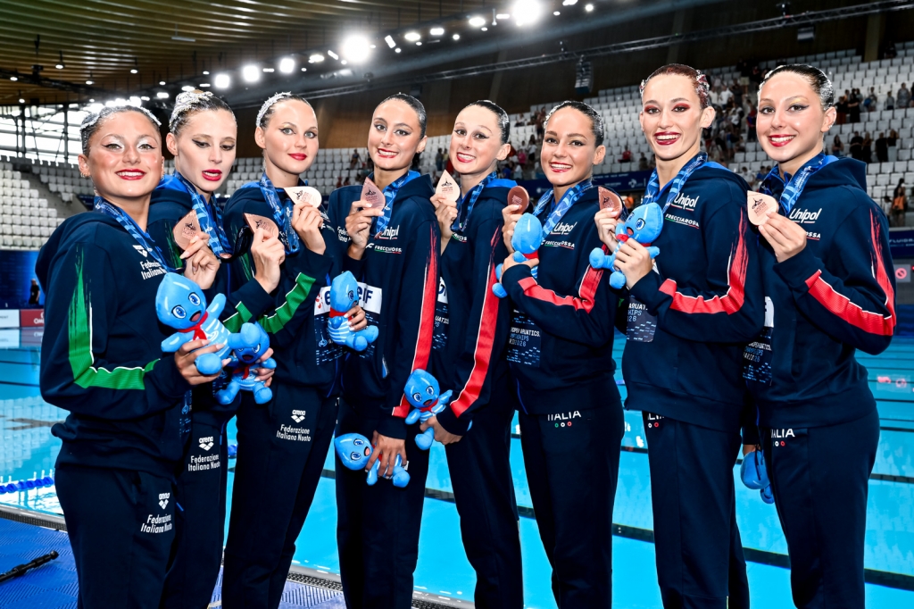 Athletes of team italy dbm am52716 20260803
