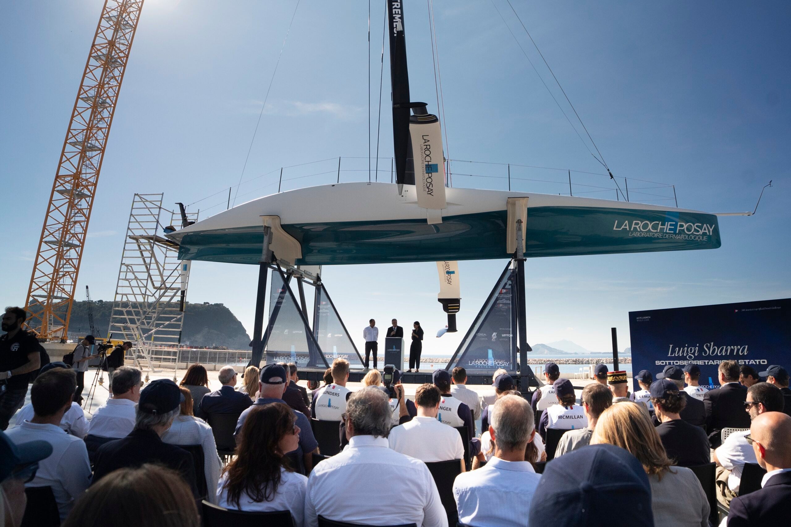 Official launch of La Roche-Posay, the first AC75 in the Gulf of Naples.